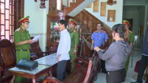 Khởi tố nhóm cán bộ làm sổ đỏ trái pháp luật ở Phú Yên