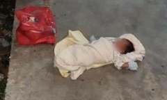Bé gái hơn 1 tháng tuổi bị bỏ rơi trước cửa nhà dân ở Hải Phòng
