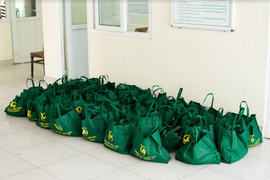 San sẻ yêu thương – Chung tay cùng người Đà Nẵng 'Vượt Dịch'