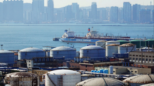 Vì sao Trung Quốc dốc tiền mua gấp coban, ngũ cốc, dầu mỏ?