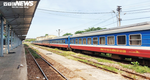 Đà Nẵng mở lại các tuyến vận tải hành khách: Sân bay, bến xe, ga tàu vắng lặng