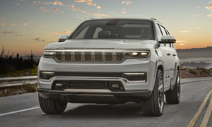 Jeep Grand Wagoneer - xe SUV tràn ngập công nghệ