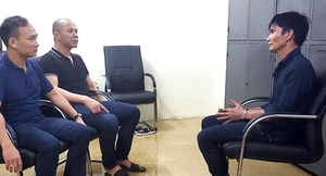 Bắt được gã bố đẻ bạo hành con gái 6 tuổi dã man ở Bắc Ninh