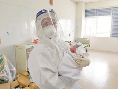 Sản phụ sinh con khi đang điều trị COVID-19