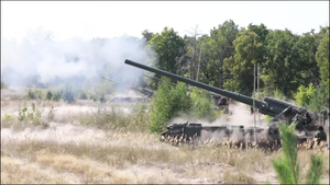 Cận cảnh nòng pháo tự hành cỡ lớn của Nga khai hỏa