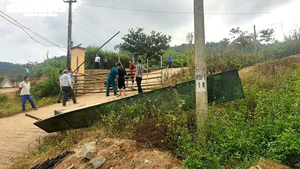 Xác định nguyên nhân sập cổng trường đè chết thương tâm 3 học sinh ở Lào Cai