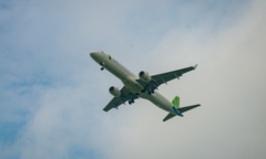 Cận cảnh máy bay phản lực hiện đại của Bamboo Airways sẽ bay thẳng đến Côn Đảo