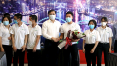 Sau 15 ngày không có ca COVID-19, những bác sỹ tình nguyện cuối cùng rời Đà Nẵng
