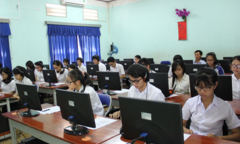 Học sinh cấp 2 và cấp 3 có thể làm bài kiểm tra viết trên máy tính
