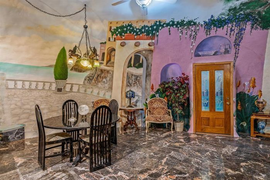 Căn nhà dưới lòng đất trị giá hơn 2 triệu USD tại Mỹ