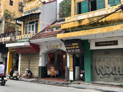 Khách thuê ép giá, chủ đất chấp nhận bỏ trống mặt bằng giữa đất vàng