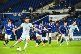 Thắng đậm Brighton, Chelsea khởi đầu suôn sẻ ở Ngoại hạng Anh