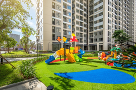 Công trường hoạt động xuyên đêm bất chấp COVID