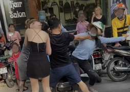 Đánh vợ để bảo vệ bồ, sao lại có gã đàn ông hèn và bạc bẽo đến thế?