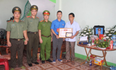  Truy tặng Huy hiệu Tuổi trẻ dũng cảm cho chiến sỹ cảnh sát cơ động ở Bắc Giang