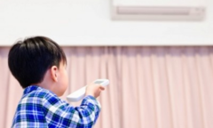 Sai lầm khi dùng điều hòa khiến trẻ bị méo miệng, mắt nhắm không kín