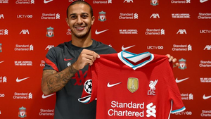 Trả 20 triệu Bảng cho Bayern, Liverpool chiêu mộ thành công Thiago Alcantara