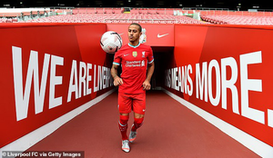 Liverpool mua Thiago, Klopp vơi nỗi lo bị bắt bài?
