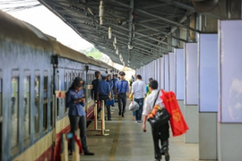 Đường sắt sẽ chạy hơn 20 đôi tàu khách trên tuyến Bắc-Nam dịp Tết 2021