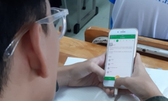 Học sinh được dùng điện thoại trong giờ học: Phụ huynh nói gì?