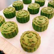 Kỳ dị bánh trung thu rau mùi giá hơn nửa triệu đồng/hộp