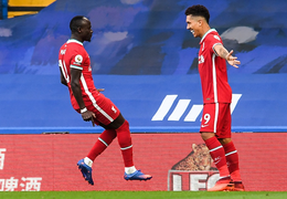 Hàng thủ thảm hoạ, Chelsea thua đau Liverpool 