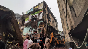 Thêm vụ sập nhà kinh hoàng ở Ấn Độ, 10 người thiệt mạng