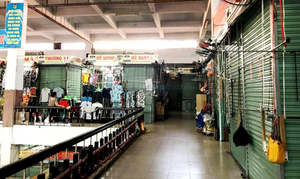 Sau dịch COVID-19, tiểu thương các chợ Đà Nẵng mỏi mòn đợi khách