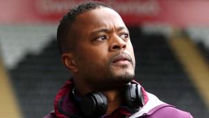 Patrice Evra: Cầu thủ chẳng còn cần tiền của Man Utd nữa