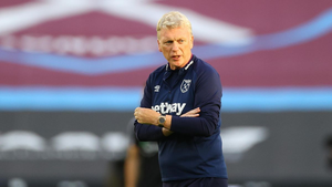 Hết Gundogan đến David Moyes mắc COVID-19, vì sao Ngoại Hạng Anh không bị hoãn?