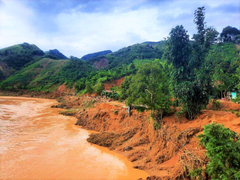 Lội qua sông về nhà, người phụ nữ ở vùng cao Quảng Nam bị nước cuốn thiệt mạng