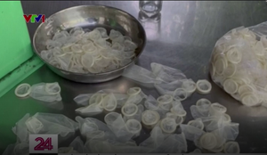 Truyền thông thế giới ngỡ ngàng vụ tái chế 320.000 bao cao su ở Bình Dương