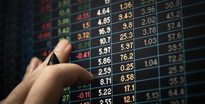 Xử phạt hàng loạt cá nhân, doanh nghiệp vi phạm giao dịch chứng khoán