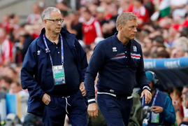 Bao nhiêu đội trên thế giới sử dụng 2 HLV cùng lúc như HAGL?