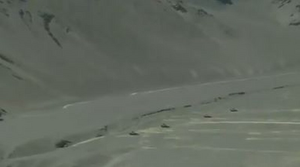 Video: Trung - Ấn cùng đưa xe tăng tới biên giới, chưa thấy dấu hiệu giảm nhiệt