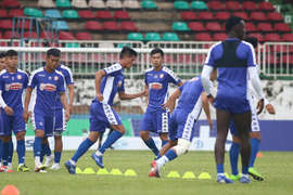 CLB TP.HCM cất hết cầu thủ mượn của HAGL ở nhà khi đến Pleiku