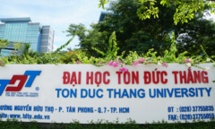 Tổng Liên đoàn Lao động đình chỉ Hiệu trưởng ĐH Tôn Đức Thắng có đúng luật?