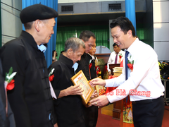 Hà Giang tuyên dương người có uy tín tiêu biểu đồng bào dân tộc thiểu số