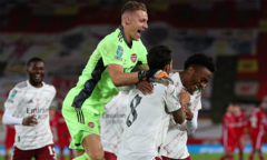 Arsenal loại Liverpool khỏi Cup Liên đoàn Anh