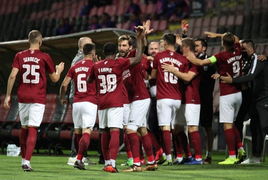 Đội bóng của ông chủ người Việt tuột vé dự Europa League đầy tiếc nuối