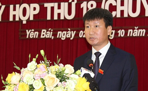 Ông Trần Huy Tuấn giữ chức Chủ tịch UBND tỉnh Yên Bái