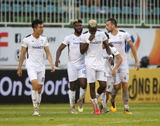 8 đội đua vô địch V-League, chỉ HAGL không làm được điều này