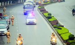 Phân luồng giao thông từ xa, phòng ngừa ùn tắc giao thông phục vụ Đại hội Đảng