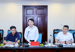 Chủ tịch Liên minh Hợp tác xã Việt Nam làm việc với Saigon Co.op 