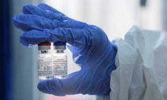 Nga sẽ đăng ký vaccine COVID-19 thứ hai vào 15/10