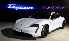 Porsche Taycan ra mắt tại Việt Nam, giá từ 5,72 tỷ đồng