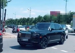 Nhà trai dẫn đoàn siêu xe trăm tỷ đến sân bay Nội Bài đón dâu