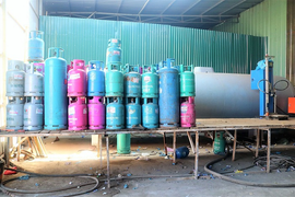 Phát hiện một xưởng sang chiết nạp gas trái phép quy mô lớn ở Hải Phòng