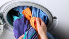 Làm thế nào để quần áo không nhăn nhúm khi giặt máy?
