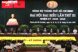 Ảnh: Phiên trù bị Đại hội Đảng bộ TP.HCM lần thứ XI nhiệm kỳ 2020-2025